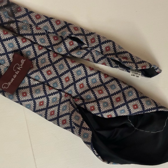 Ties $5
Or buy 4 for 15 and free shipping - Picture 3 of 3